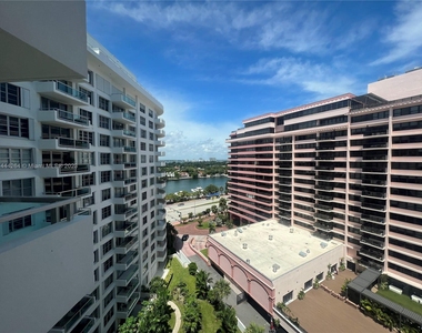 5161 Collins Ave - Photo Thumbnail 13