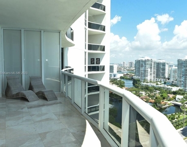 16001 Collins Ave - Photo Thumbnail 15