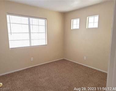 7712 Sublimity Avenue - Photo Thumbnail 21