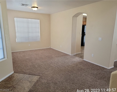 7712 Sublimity Avenue - Photo Thumbnail 3