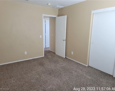 7712 Sublimity Avenue - Photo Thumbnail 24