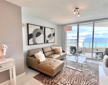 16699 Collins Ave - Photo Thumbnail 33