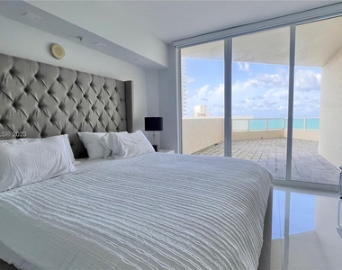 16699 Collins Ave - Photo Thumbnail 23