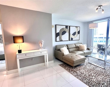 16699 Collins Ave - Photo Thumbnail 32