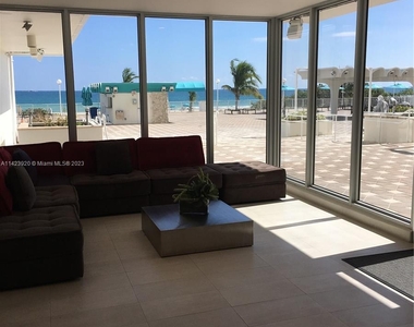 5701 Collins Ave - Photo Thumbnail 9