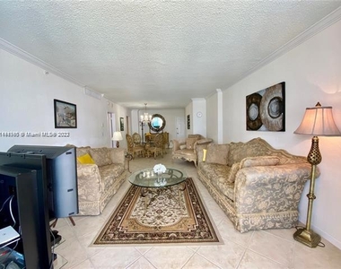 2501 S Ocean Dr - Photo Thumbnail 5