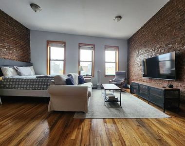 6733 3rd Avenue - Photo Thumbnail 7