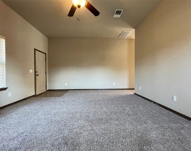 18500 Piedra Drive - Photo Thumbnail 6