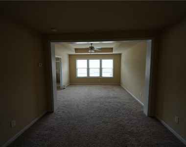 11650 Davenport Lane - Photo Thumbnail 13