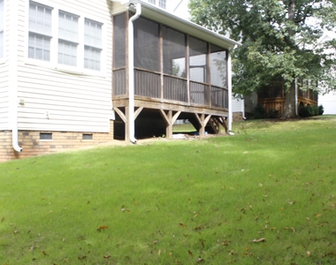 949 Richland Ridge Drive - Photo Thumbnail 16