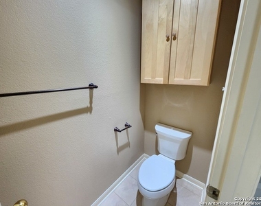 3915 Elmcroft - Photo Thumbnail 26