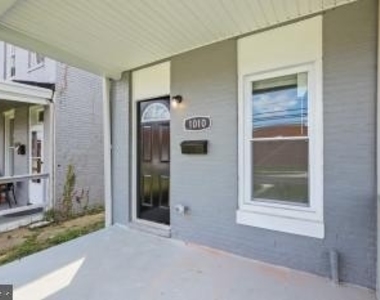 1010 Warwick Avenue - Photo Thumbnail 8