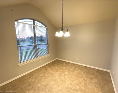 6101 Red Cedar  Cir - Photo Thumbnail 15