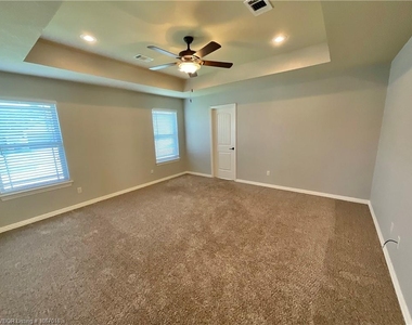 6101 Red Cedar  Cir - Photo Thumbnail 16