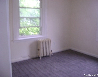 610 Park Place - Photo Thumbnail 5