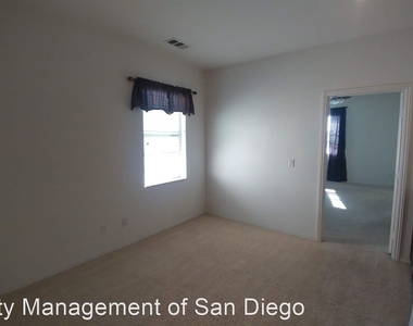 1802 Talmadge Drive 4 - Photo Thumbnail 10