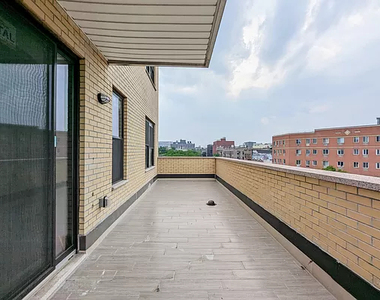 4023 10th Avenue - Photo Thumbnail 5