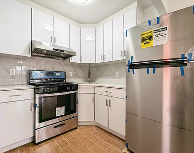4023 10th Avenue - Photo Thumbnail 2