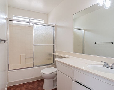 17200 Roscoe Blvd - Photo Thumbnail 14
