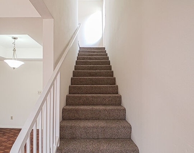 17200 Roscoe Blvd - Photo Thumbnail 8