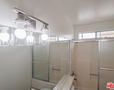 17200 Roscoe Blvd - Photo Thumbnail 15