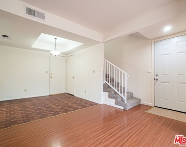 17200 Roscoe Blvd - Photo Thumbnail 3