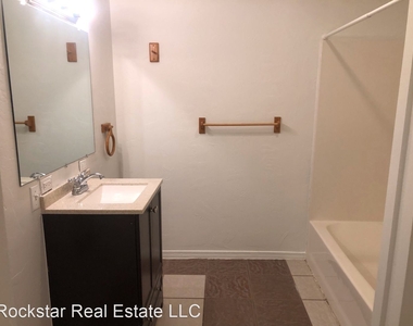 2902 N Cedar - Photo Thumbnail 9