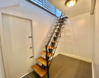 600 Lincoln Place - Photo Thumbnail 3