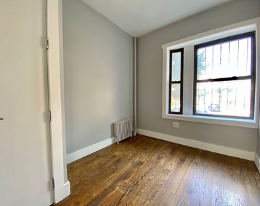 600 Lincoln Place - Photo Thumbnail 1