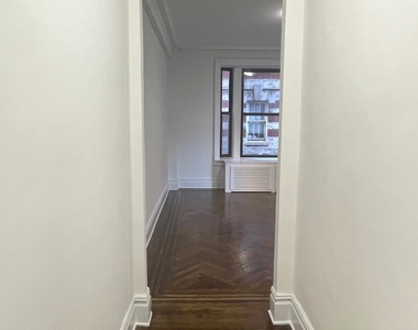 166 West 72nd Street - Photo Thumbnail 5