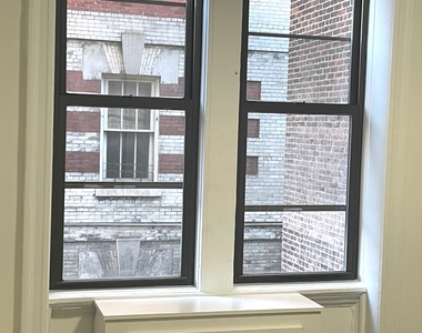 166 West 72nd Street - Photo Thumbnail 1