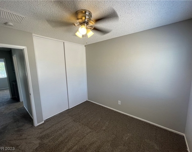 2304 Lone Pine Street - Photo Thumbnail 39