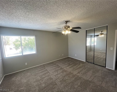 2304 Lone Pine Street - Photo Thumbnail 31