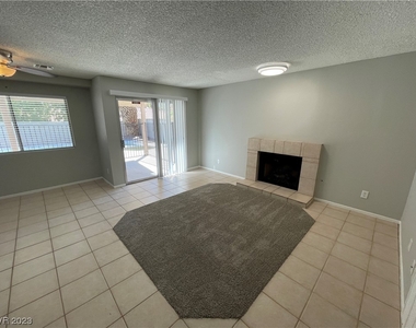 2304 Lone Pine Street - Photo Thumbnail 13