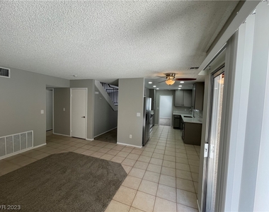 2304 Lone Pine Street - Photo Thumbnail 9