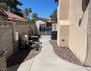 2304 Lone Pine Street - Photo Thumbnail 59