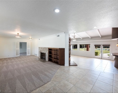 1111 Rancho Circle - Photo Thumbnail 17