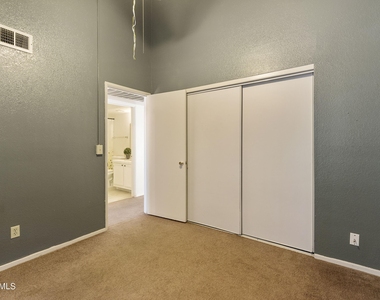 5236 W Peoria Avenue - Photo Thumbnail 18