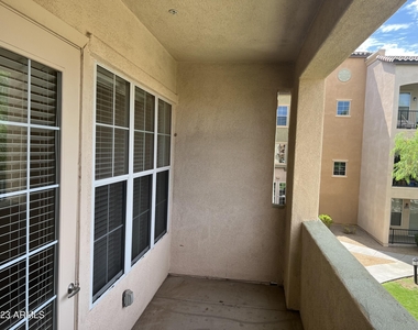 14575 W Mountain View Boulevard - Photo Thumbnail 16