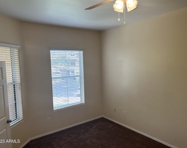 14575 W Mountain View Boulevard - Photo Thumbnail 10