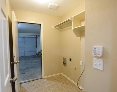 2650 Nova Park Court - Photo Thumbnail 17