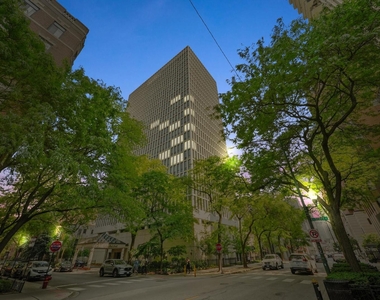 1 E Scott Street - Photo Thumbnail 0