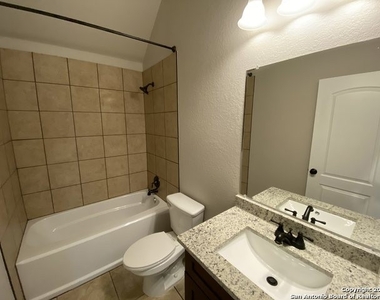 251 Parkview Terrace - Photo Thumbnail 6