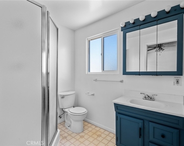 1125 Sw 22nd Street - Photo Thumbnail 14