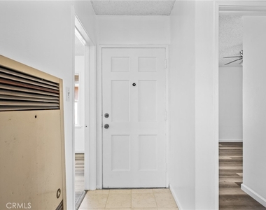 1125 Sw 22nd Street - Photo Thumbnail 5