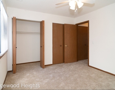 3222 S 68th Plaza - Photo Thumbnail 7