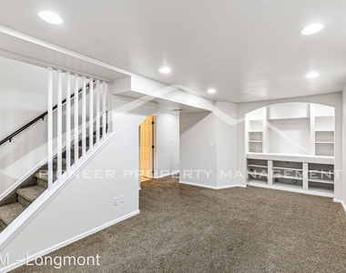 1011 Emerson Pl - Photo Thumbnail 3