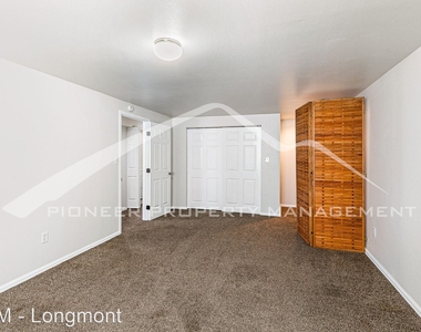 1011 Emerson Pl - Photo Thumbnail 10