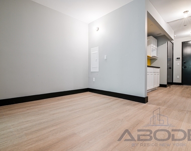 250 Winthrop Street - Photo Thumbnail 10