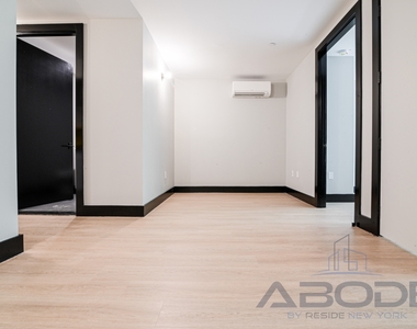 250 Winthrop Street - Photo Thumbnail 6